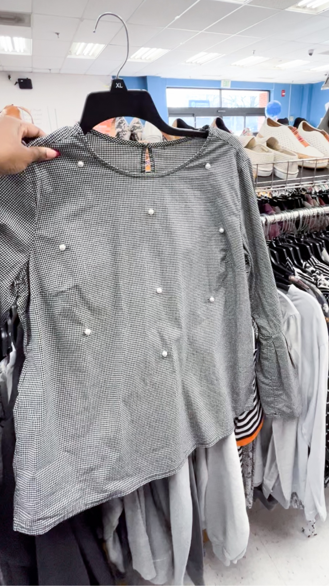 holiday outfit shopping at Goodwill (3)